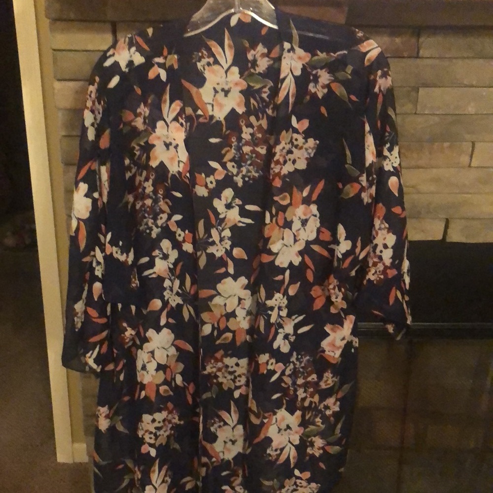 Kimono - Picture 2 of 4
